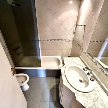 1789752436.jpg