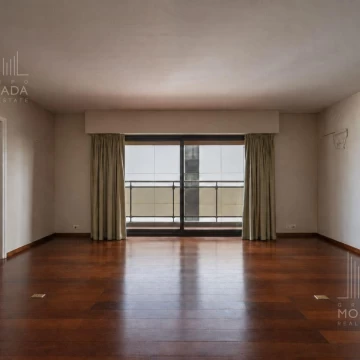 Departamento en venta 4 ambientes en Retiro 