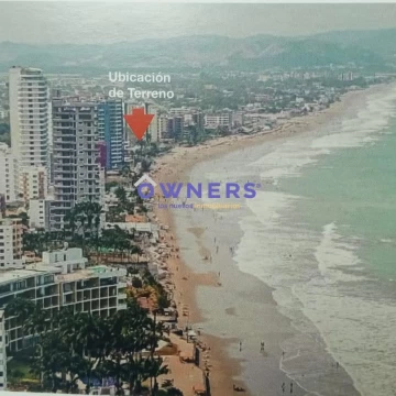 Propiedad comercial Tonsupa malecon frente al mar