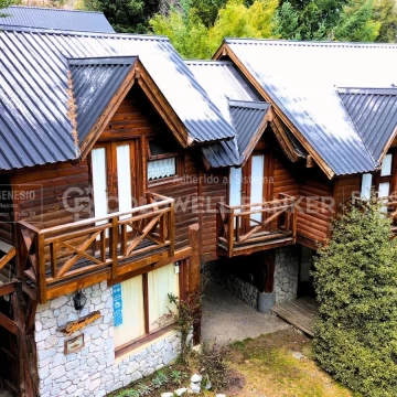 VENTA Complejo de Cabañas y recepción 350m2 en Puerto Manzano, Villa La Angostura.