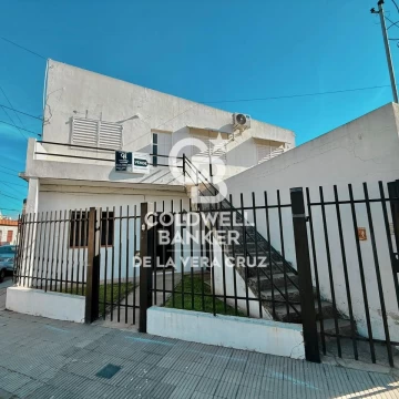 2 casas independientes, una propiedad, ideal para renta