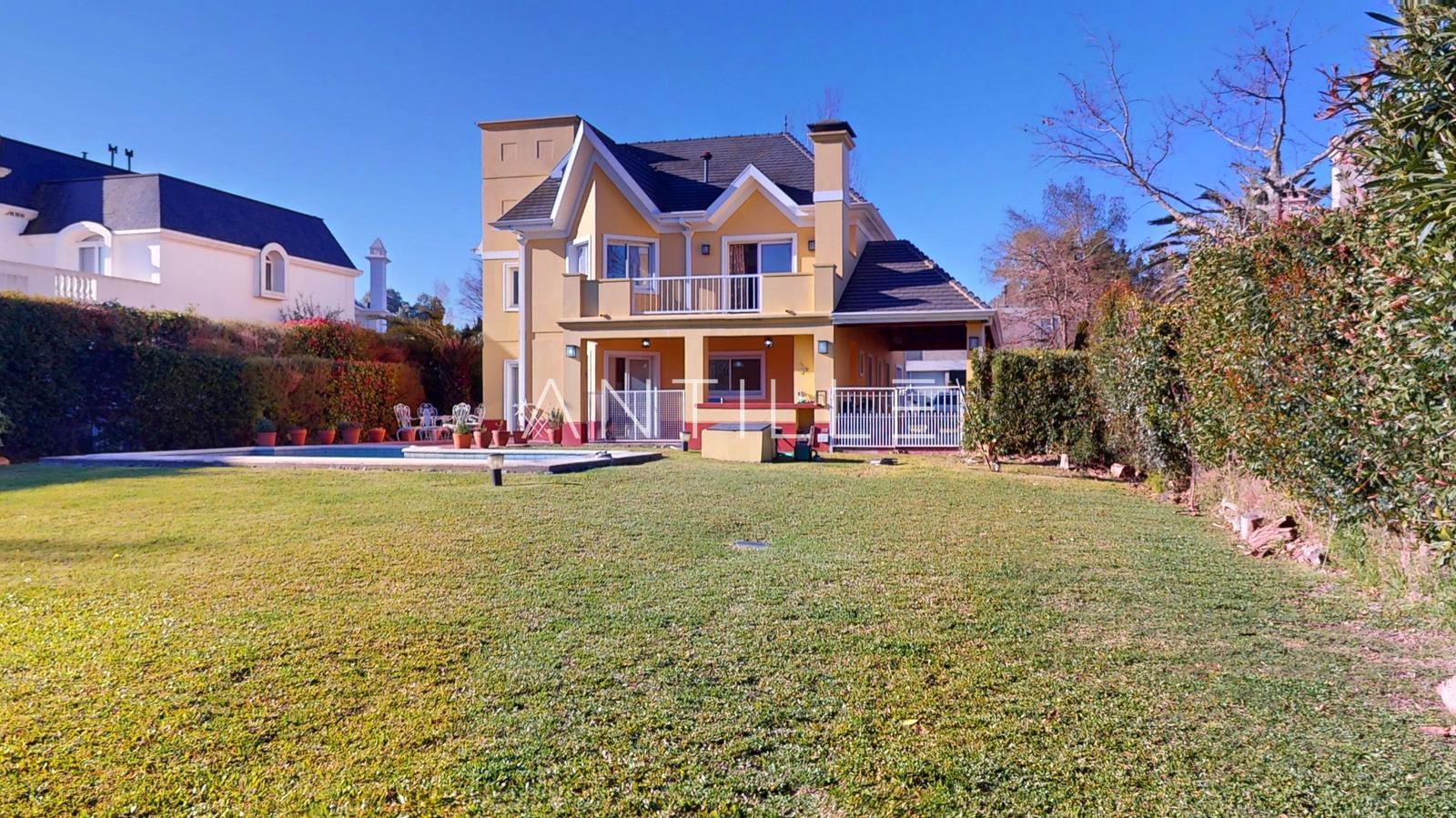 CONTRAFRENTE CASA EN VENTA EN ABRIL CLUB DE CAMPO, HUDSON