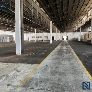 ALQUILER Galpón en Parque Industrial - Ferreyra - Seguridad 24hs