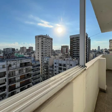 Departamento en venta 4 ambientes CON BALCÓN CORRIDO en Recoleta Seguridad 24hs Apto crédito.