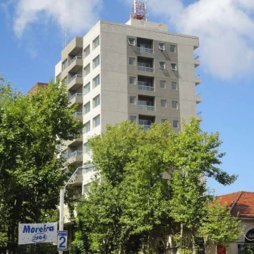 Departamento con renta, vista al río y excelente ubicación