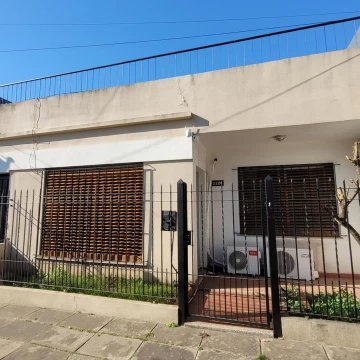 VENTA CASA 4 AMBIENTES APTO CREDITO EN RAMOS MEJIA