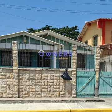 VENTA CASA UNA PLANTA SALINAS CERCA AL SUPERMAXI (RAH)
