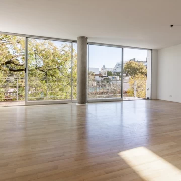 Amplio Tríplex tipo casa en alquiler, 3 dormitorios, terraza y cochera, Palermo Soho-Incluye Gastos