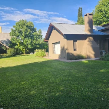 Hermosa Casa quinta en alquiler temporario en Bella Vista