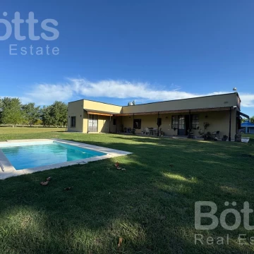 VENTA CASA EN CLUB DE CAMPO. VILLA ELISA - ENTRE RÍOS