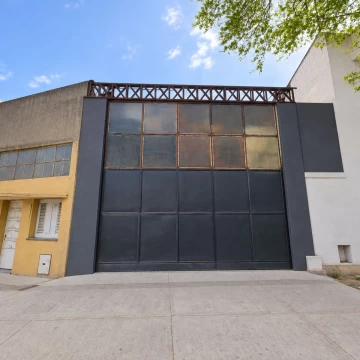 Terreno de 650m2 en venta ubicado en Av.Pte Perón al 3900 , Rosario, ideal Deposito o para Galpon