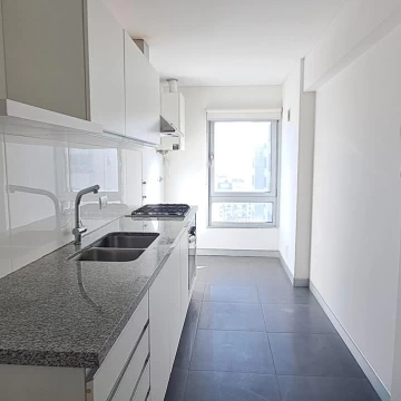 VENTA DEPARTAMENTO 3 AMBIENTES COCHERA AMENITIES TORRE DOSPLAZA-CABALLITO
