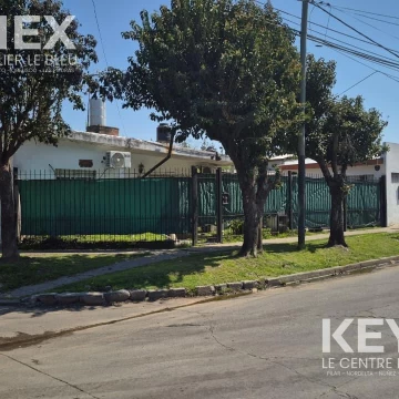 CASA CON DEPARTAMENTO APTO CREDITO