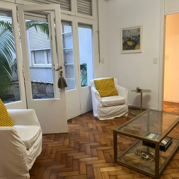 Departamento en Venta  3 ambientes con Patio - Recoleta