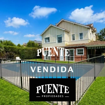 Casa en Venta o Alquiler en Solar del Bosque