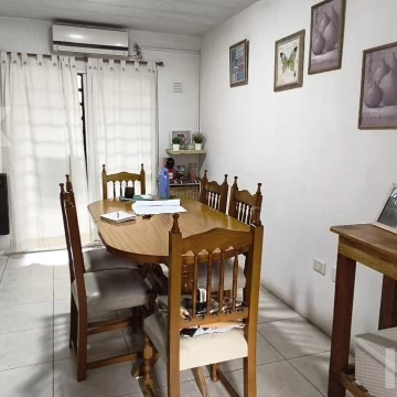 Casa en venta/ 3 dormitorios/ Barrio Nautico/ Berisso