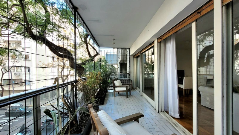 VENTA • PALERMO • PISO • 3 AMBIENTES • COCHERA