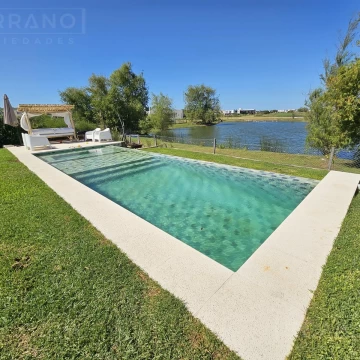 Venta casa 5 ambientes con vista al agua y al golf en el Canton, Escobar
