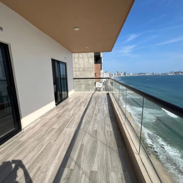 Departamento en venta Vista al mar Frente al Malecón 2 Recámaras