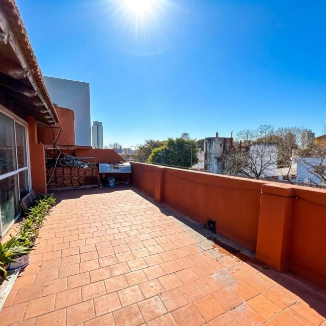 VENTA PH 3 AMBIENTES en Flores