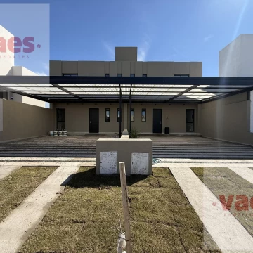 VENTA – Dúplex de 3 dormitorios con detalles de categoría en Terrazas de Manantiales