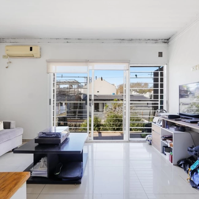 2 ambientes en venta con cochera y pileta en Villa Urquiza