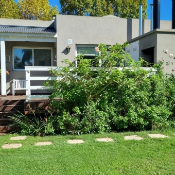 Alquiler TEMPORAL (consultar períodos disponibles) Casa Amoblada 3 amb. Tigre Centro