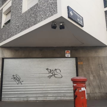 Capital Federal | Local Comercial 210 m²   Depto 3 Ambientes | Renta Activa