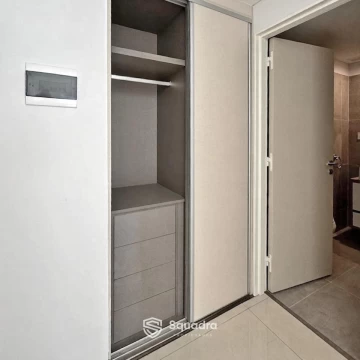 1790017944.jpg