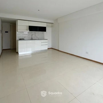 1790017944.jpg