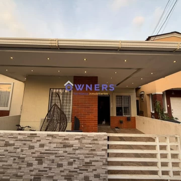 Venta de casa de un piso en Urbanización Villa Italia, (LM)