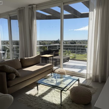 Espectacular departamento tres ambientes con terraza en Infinity Residences