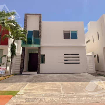Casa en Renta en Cumbres Cancun