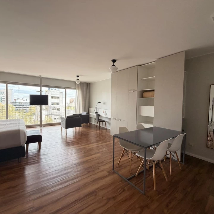 Venta Departamento de 2 Ambientes Amoblado con Vista Abierta | Quartier Madero Urbano