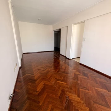 H Irigoyen 1573 Piso 8 Dto A