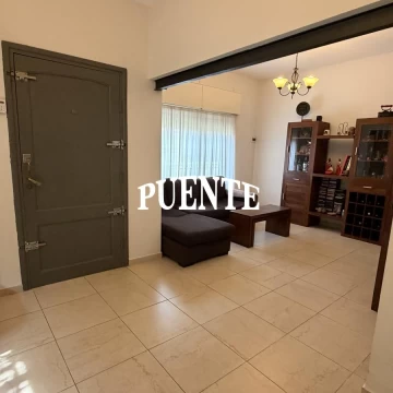Casa en Villa Centenario