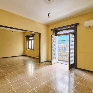 VENTA Departamento en 4 AMBIENTES - Recoleta