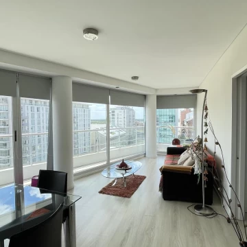 1790090242.jpg