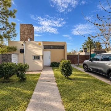 Casa en venta Calle 48 - Los Pinos 2