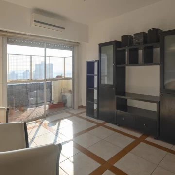 VENTA 3 Ambientes con Cochera y Balcón | Piso 15 con Vista Abierta | Ramos Mejía