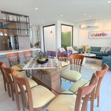 VENTA CASA CIUDAD CELESTE, AMPLIA CON ACABADOS MODERNOS,  3 DORMITORIOS  (CMC)