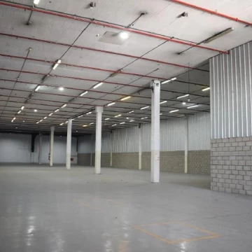 Alquiler Depósito 1380m2 en predio Villa Ballester