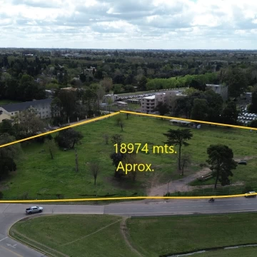 Terreno Venta en Fraccion 18974 m² AV 12 DE OCTUBRE 0