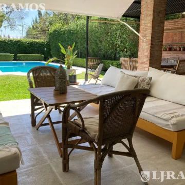EXCELENTE CASA ALQUILER ENERO 2027 - SAN ISIDRO - BARRIO SAN ISIDRO CATEDRAL