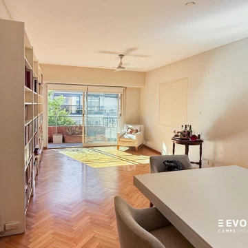 Venta Departamento 3 ambientes, escritorio y cochera en Palermo Chico.