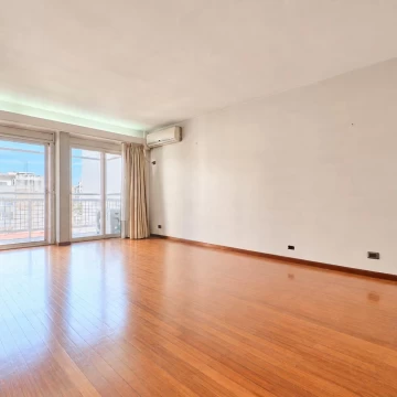VENTA - SEMIPISO 4 AMB. CON GRAN BALCÓN | 3 DORMITORIOS   VESTIDOR | APTO CRÉDITO