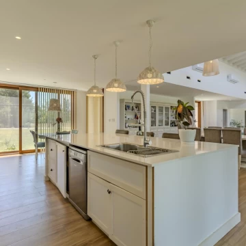 Casa en Venta en Campos de Roca 1 con 5 dormitorios, 550 m2 cub. y 5.500 de lote