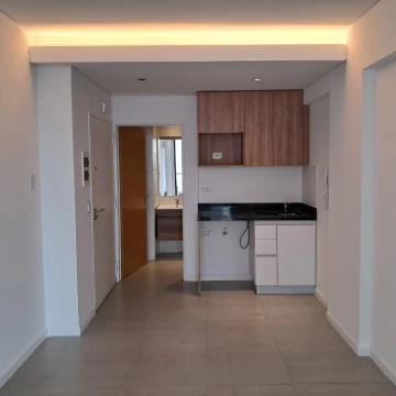 Venta de Monoambiente con balcón y amenities Alberti 360