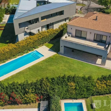 Casa en Ayres Plaza