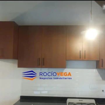 1790105064.jpg